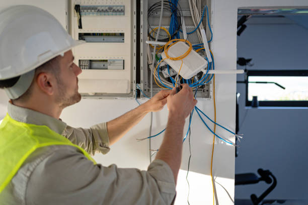 Best Affordable Electrician  in Lowellville, OH